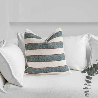 Джиа Канова