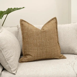 إيميت تاونا