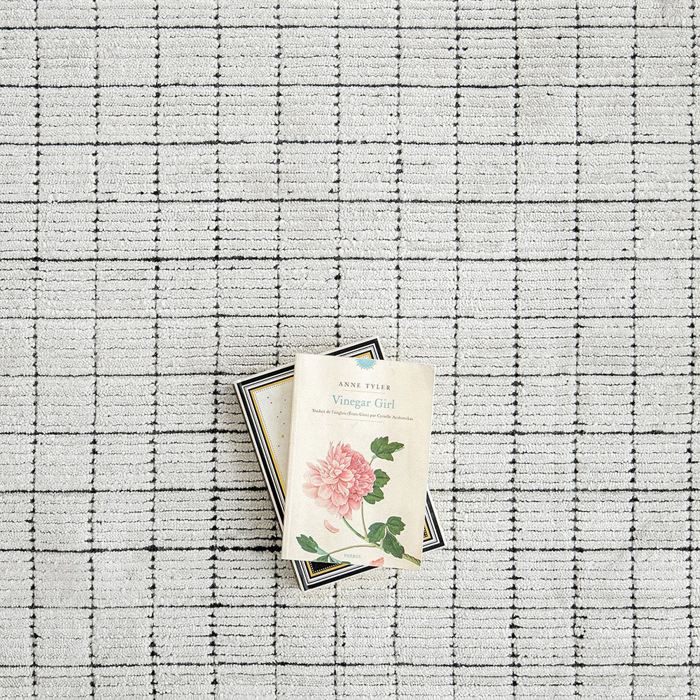 Taylor Bianca Black And White Grid Carpet