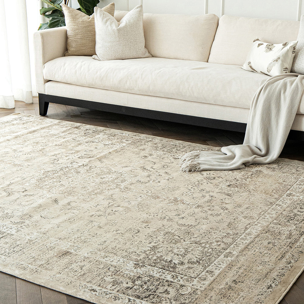 The Art of Hand-Knotted Traditional Carpets: A Timeless Classic in Home Decor