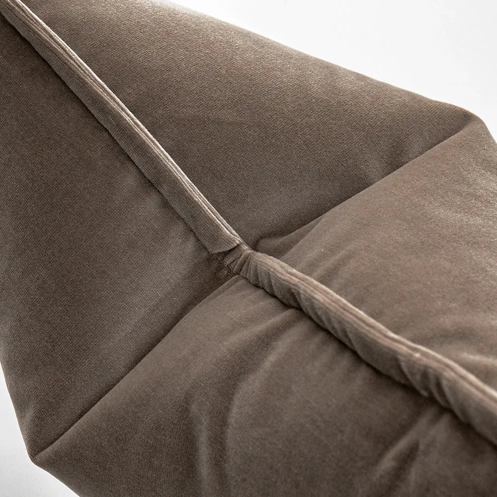 Алессандра Браун