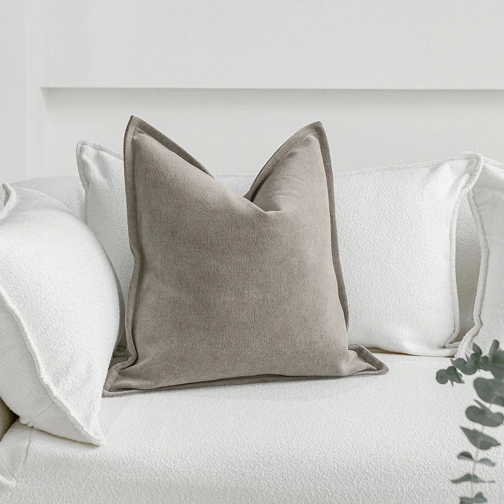 Хейли Лоран