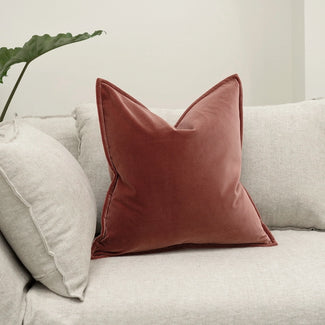 أليساندرا بيري