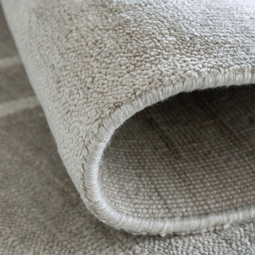 Colin Alba - Neutral Rug in Grey with White Border | Carpet Centre